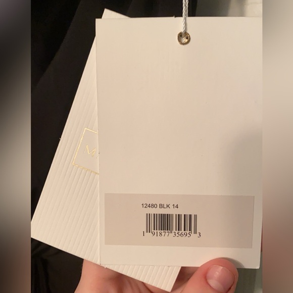 BLACK Mac Duggal one Shouldered Gown. Size 14 - Picture 6 of 8